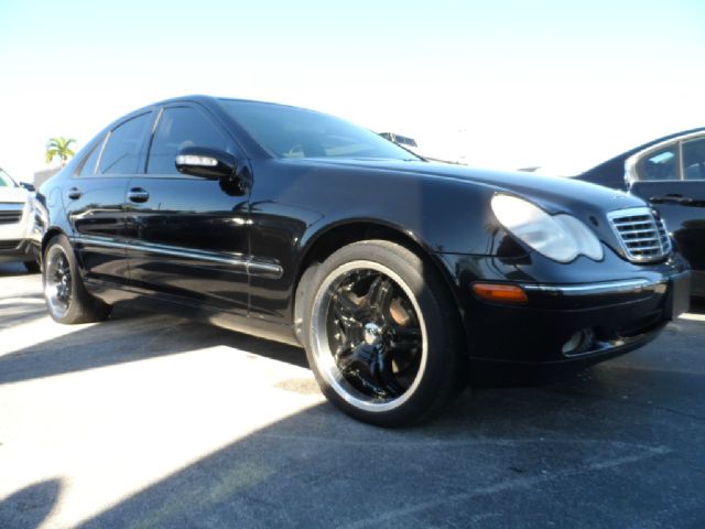 Mercedes-Benz C-Class 2002 photo 4