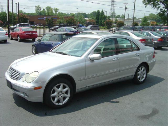Mercedes-Benz C-Class 2002 photo 3