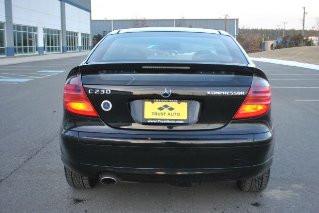 Mercedes-Benz C-Class 2002 photo 1