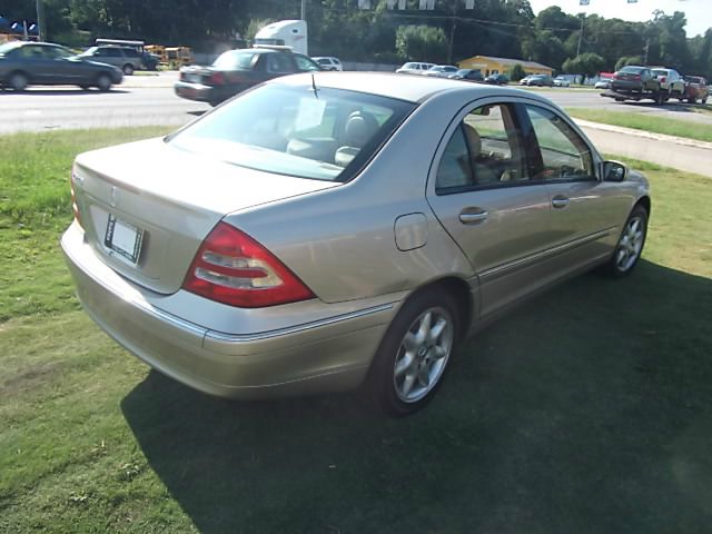 Mercedes-Benz C-Class 2002 photo 3