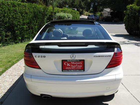 Mercedes-Benz C-Class 2003 photo 1