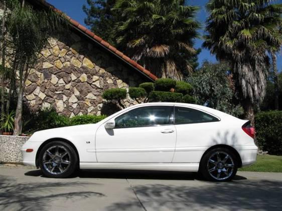 Mercedes-Benz C-Class 2003 photo 2