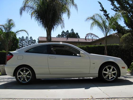 Mercedes-Benz C-Class 2003 photo 3