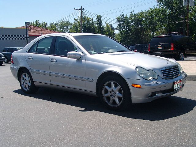 Mercedes-Benz C-Class 2003 photo 1