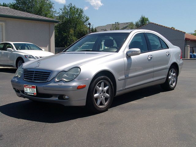 Mercedes-Benz C-Class 2003 photo 4