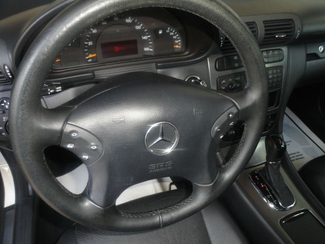 Mercedes-Benz C-Class 2003 photo 1