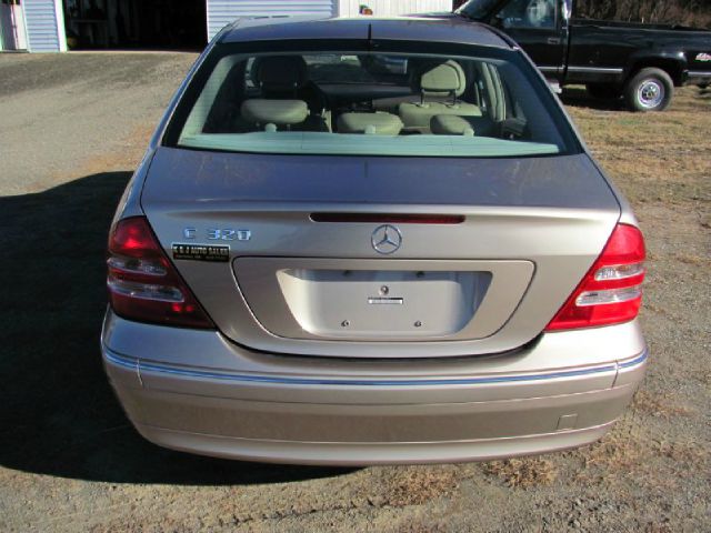 Mercedes-Benz C-Class 2003 photo 4