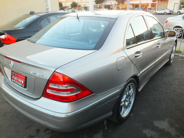 Mercedes-Benz C-Class 2003 photo 2