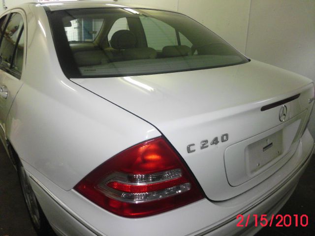 Mercedes-Benz C-Class 2003 photo 4