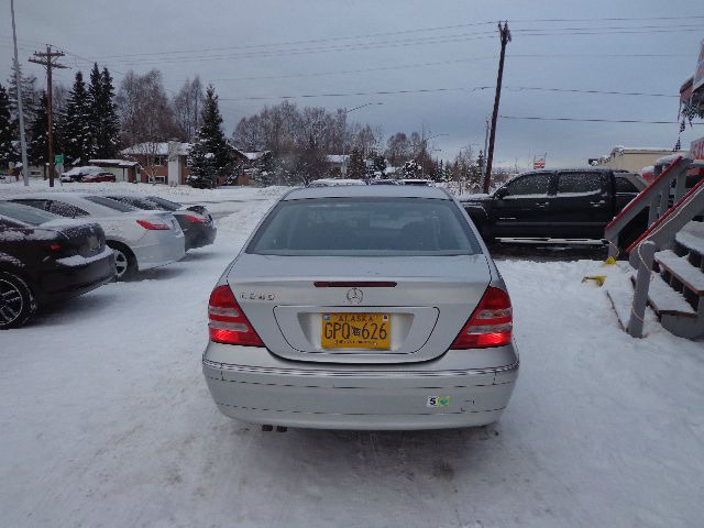 Mercedes-Benz C-Class 2003 photo 2