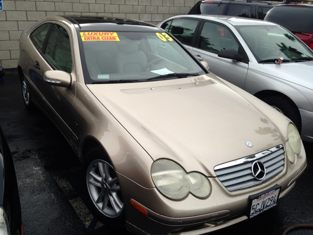 Mercedes-Benz C-Class 2003 photo 3