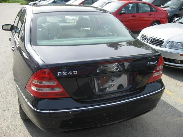 Mercedes-Benz C-Class 2003 photo 3