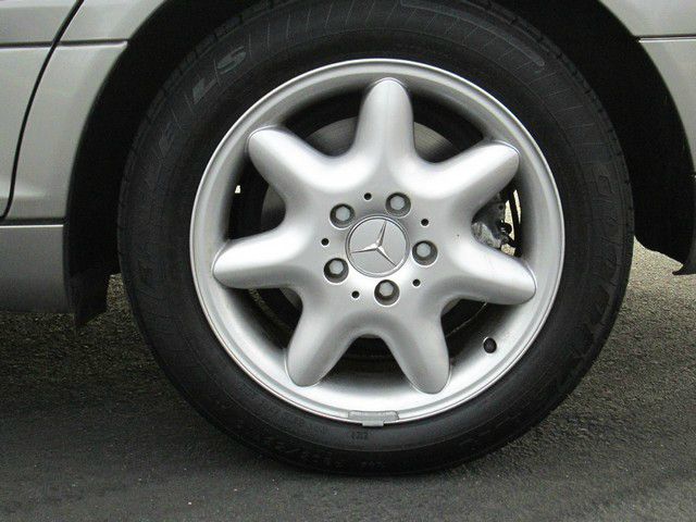 Mercedes-Benz C-Class 2003 photo 3