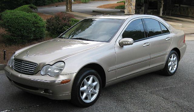 Mercedes-Benz C-Class 2003 photo 3