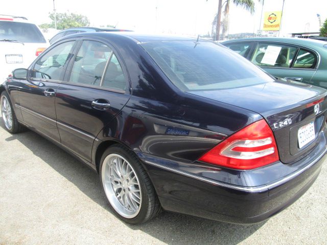 Mercedes-Benz C-Class 2003 photo 3