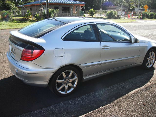 Mercedes-Benz C-Class 2003 photo 1