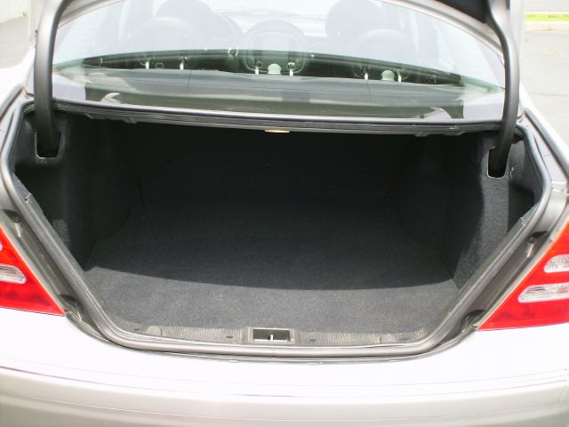 Mercedes-Benz C-Class 2003 photo 5