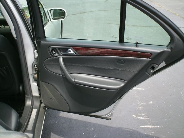 Mercedes-Benz C-Class 2003 photo 8