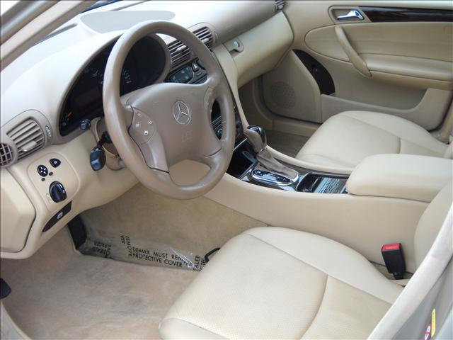 Mercedes-Benz C-Class 2003 photo 4