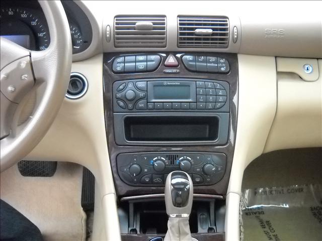 Mercedes-Benz C-Class 2003 photo 5