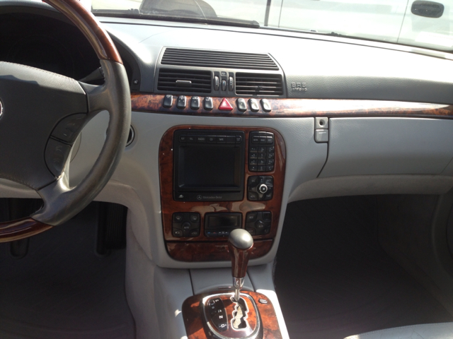 Mercedes-Benz C-Class E-350 Super Duty 158 WB DRW Sedan