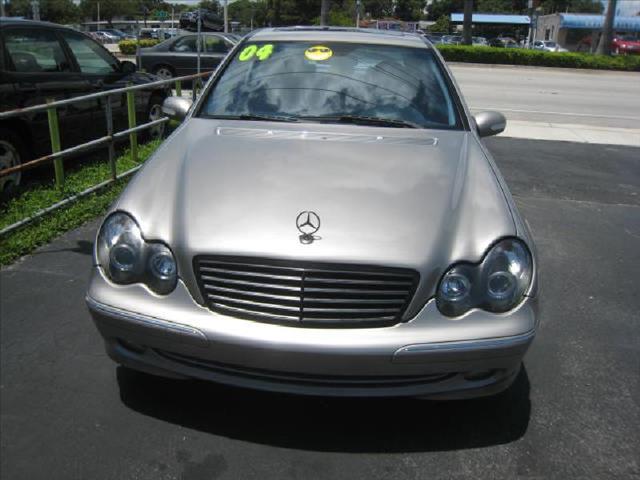 Mercedes-Benz C-Class 2004 photo 4