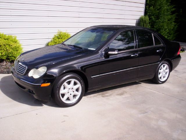 Mercedes-Benz C-Class 2004 photo 1
