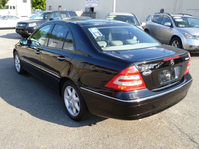 Mercedes-Benz C-Class 2004 photo 4
