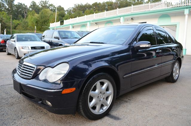 Mercedes-Benz C-Class E-350 Super Duty 158 WB DRW Sedan