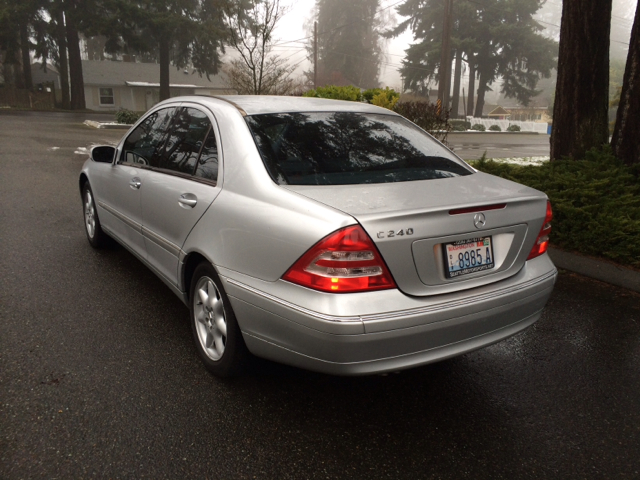 Mercedes-Benz C-Class 2004 photo 1