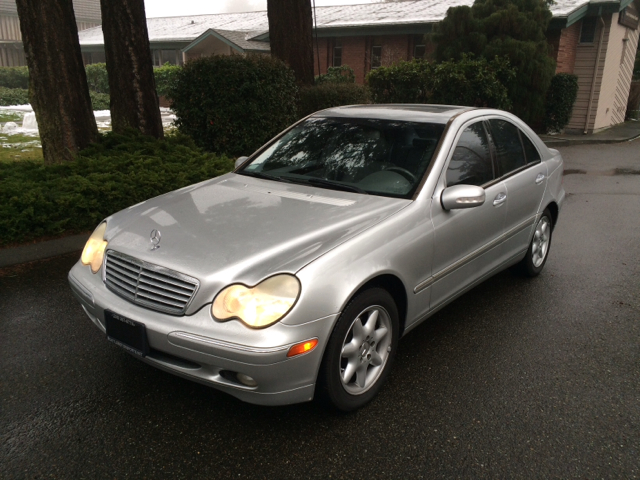Mercedes-Benz C-Class 2004 photo 4
