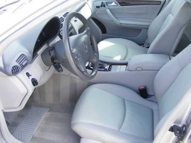 Mercedes-Benz C-Class 2004 photo 3
