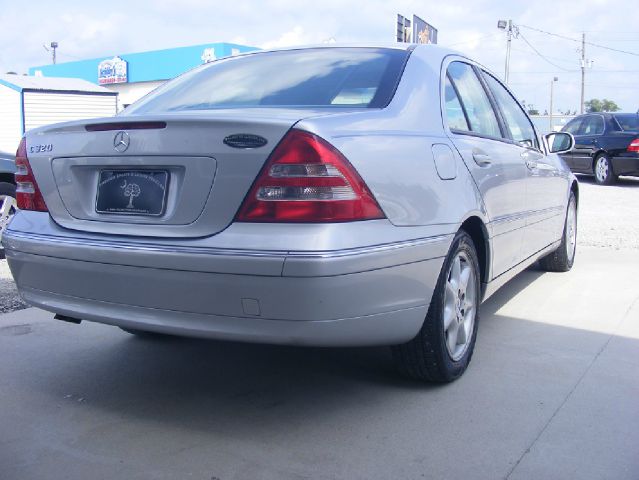 Mercedes-Benz C-Class 2004 photo 4
