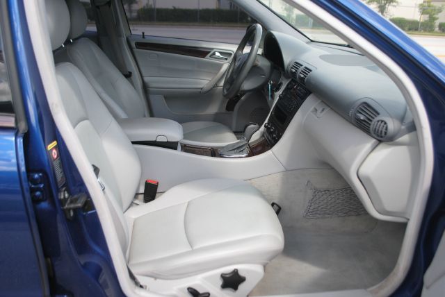 Mercedes-Benz C-Class 2004 photo 5