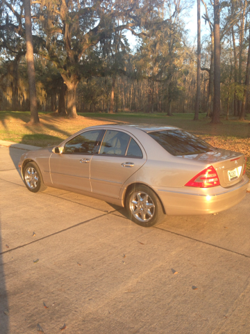 Mercedes-Benz C-Class 2004 photo 4