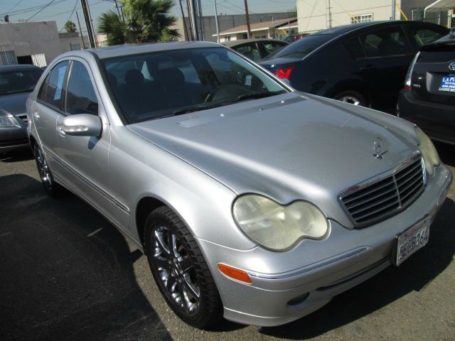 Mercedes-Benz C-Class 2004 photo 1