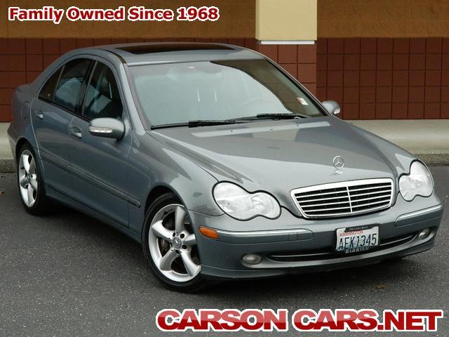 Mercedes-Benz C-Class 2004 photo 2