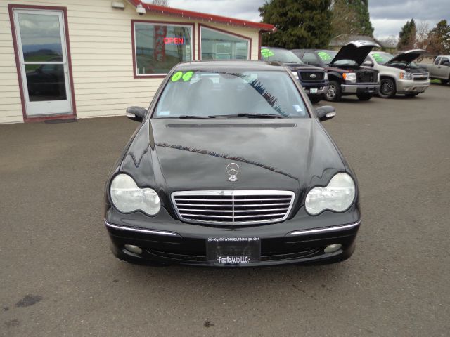 Mercedes-Benz C-Class 2004 photo 1