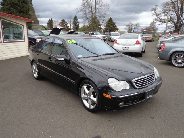 Mercedes-Benz C-Class 2004 photo 4