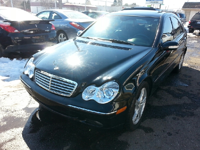 Mercedes-Benz C-Class 2004 photo 2