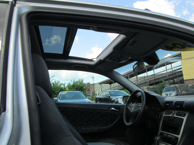 Mercedes-Benz C-Class 2004 photo 3