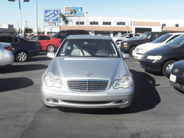 Mercedes-Benz C-Class 2004 photo 3