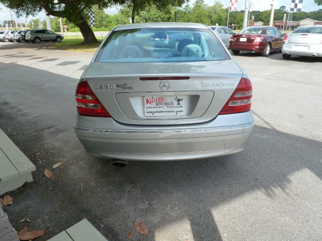 Mercedes-Benz C-Class 2004 photo 11