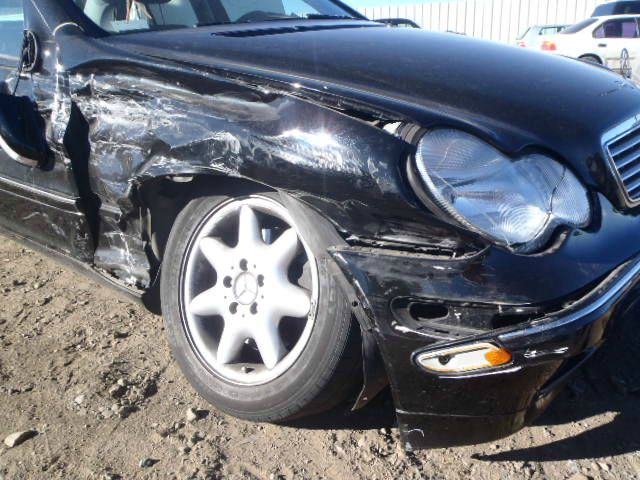 Mercedes-Benz C-Class 2004 photo 4