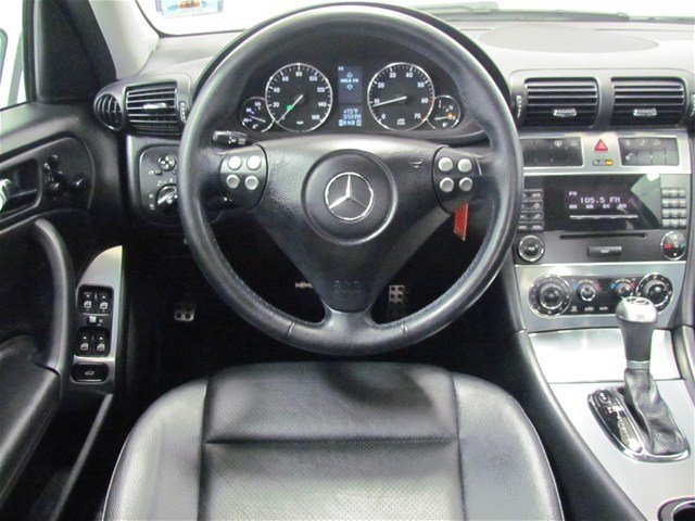 Mercedes-Benz C-Class 2005 photo 1