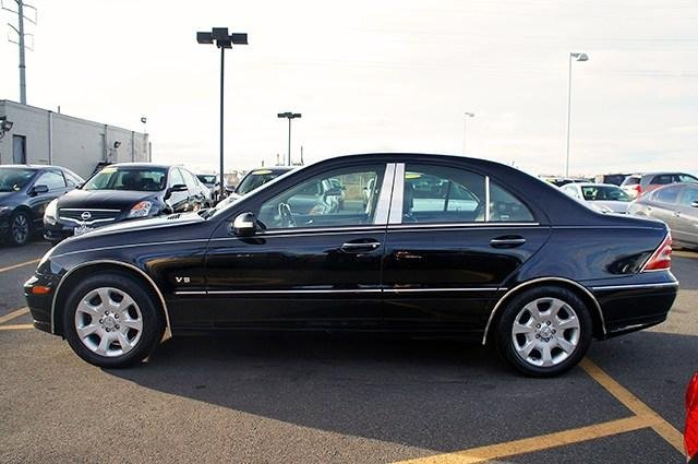 Mercedes-Benz C-Class 2005 photo 5
