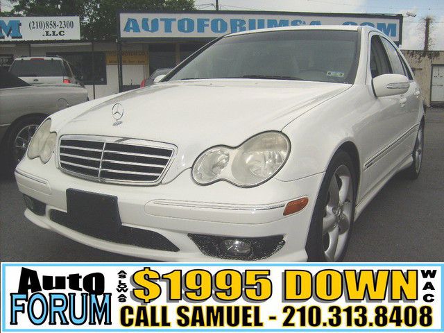 Mercedes-Benz C-Class 5DR 4WD CREW CA Sedan