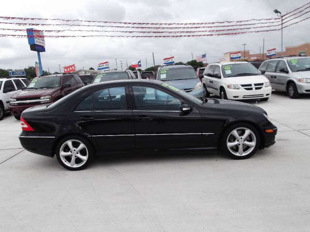 Mercedes-Benz C-Class 2005 photo 3