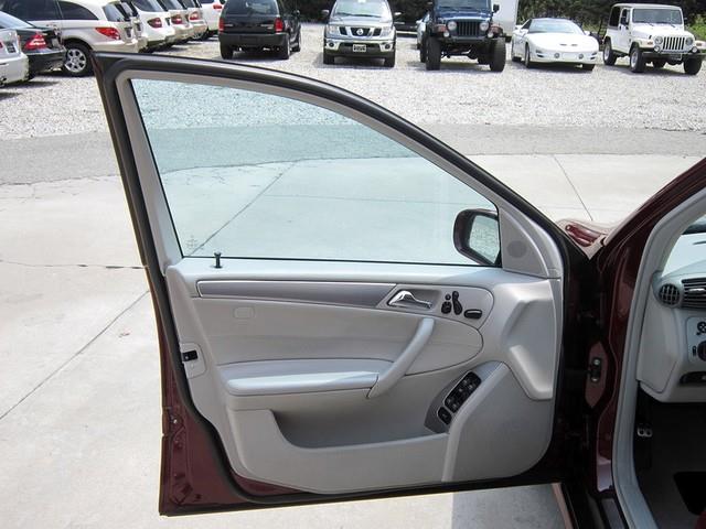 Mercedes-Benz C-Class 2005 photo 1