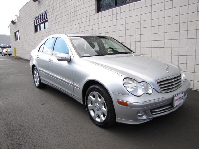 Mercedes-Benz C-Class 4WD Crew Cab 130 LT W/1lt Unspecified